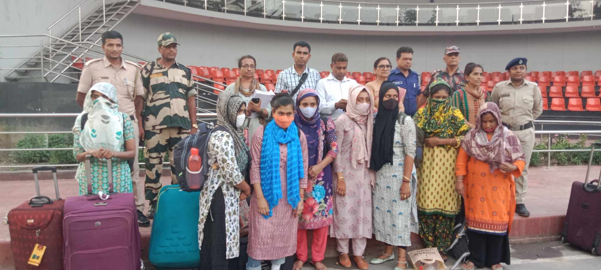 অগ্নিসংযোগ ও পুলিশ হত্যার প্রতিবাদে বিক্ষোভ ও প্রতিবাদ  মিছিল এবং সমাবেশ