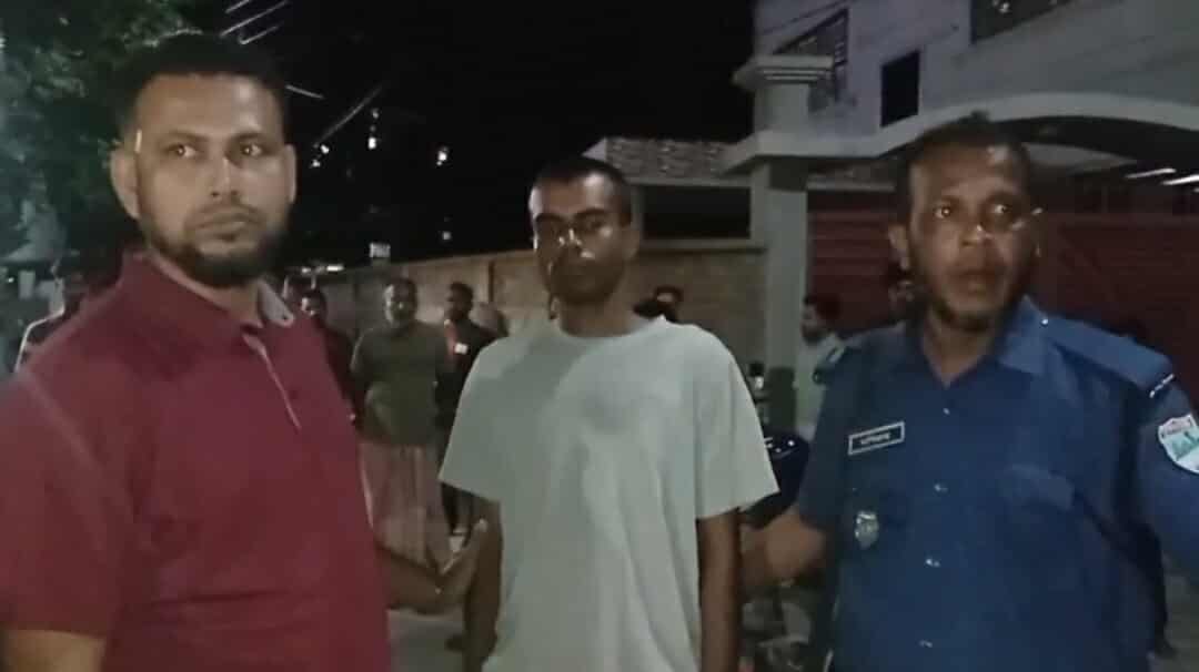 মাগুরায় কলা ব্যবসায়ীকে জবাই করে হত্যা! ছুরিসহ আটক-১