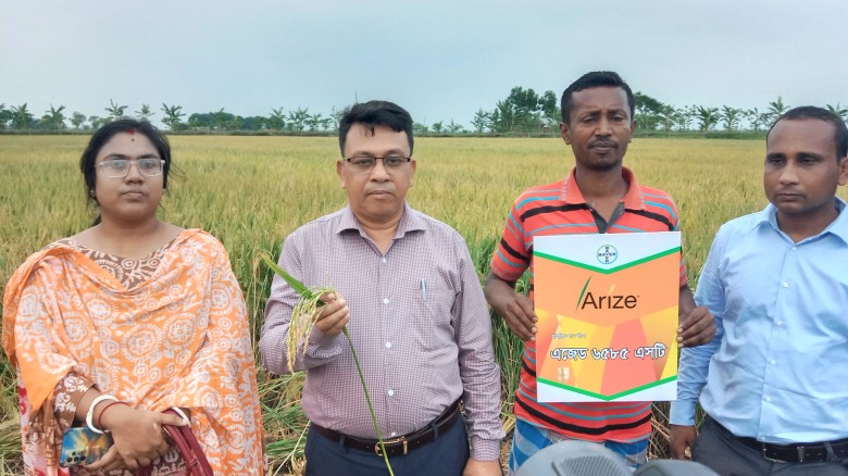 নড়াইলে মাঠ দিবস' অনুষ্ঠিত, উন্নত জাতের ধান চাষে কৃষকদের আগ্র