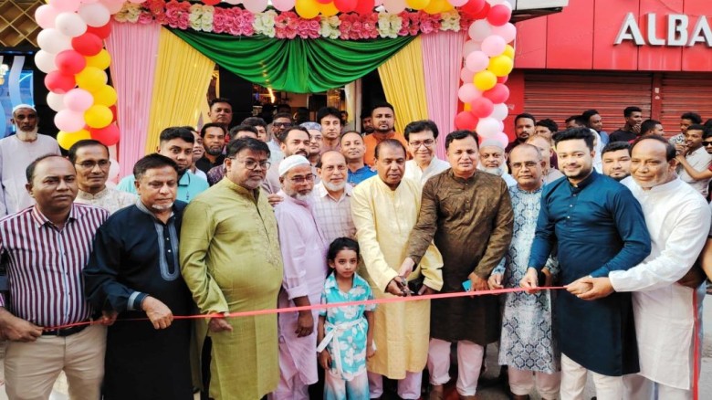 বগুড়ায় ১যুগ পূর্তিতে নতুন আঙ্গিকে যাত্রা শুরু করলো বারবিকিউ 