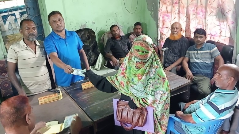 সাতক্ষীরা জেলা বাস, মিনিবাস, কোচ,মাইক্রোবাস শ্রমিক ইউনিয়নের মাসিক সভা ও নগদ অর্থ বিতরণ