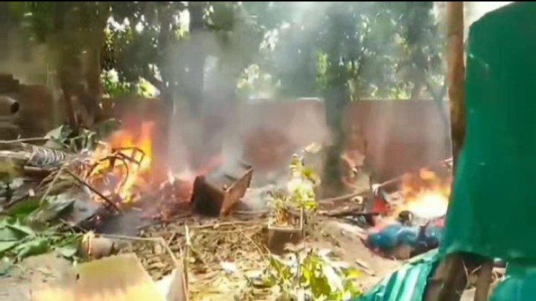 দিঘলিয়ায় ৯ মাসেও গ্রেপ্তার হয়নি অগ্নিসংযোগ মামলার আসামিরা