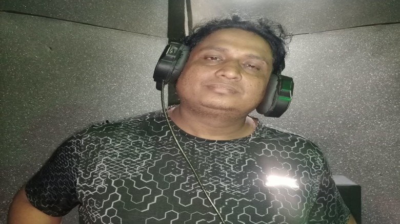 ফিনিক্স পাখির মতো লড়ে চলা