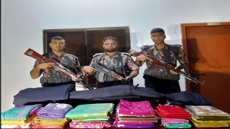 বেনাপোল সীমান্তে বিজিবির অভিযান: ১৫ লাখ টাকার ভারতীয় চোরাচালানি পণ্য জব্দ