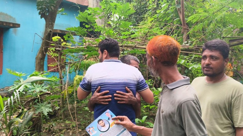 বেনাপোল পৌরসভা নির্বাচন: পিছিয়ে পড়া শিক্ষার্থীদের শিক্ষার আল