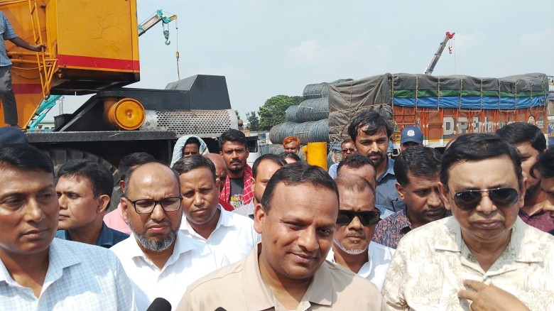বেনাপোল বন্দরকে আরও গতিশীল করতে আধুনিক ব্যবস্থা গ্রহণ করা হব