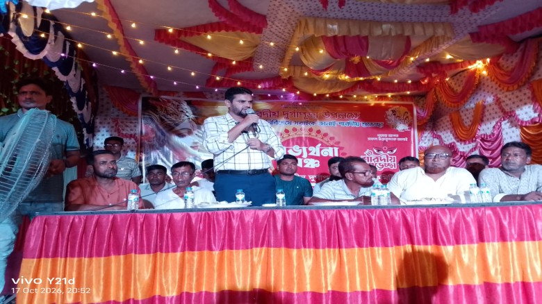 এ দেশে আমার যতটুকু অধিকার, আপনারও ততটুকু অধিকার”: শারদীয় দুর্গাপূজায় বেনাপোলে যুবদল নেতা ইমদাদ